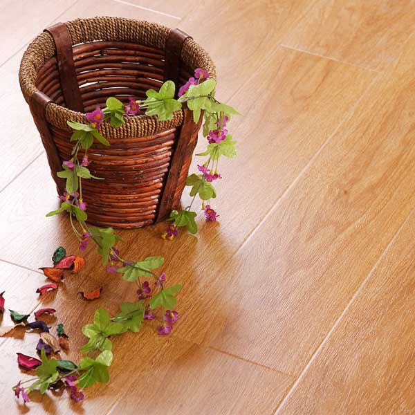 歐派強(qiáng)化地板