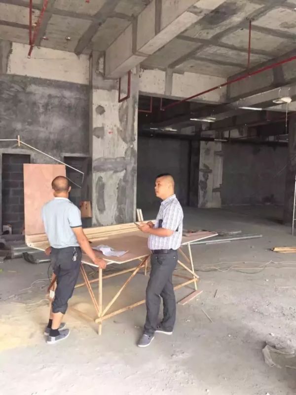 歐派地板專賣店