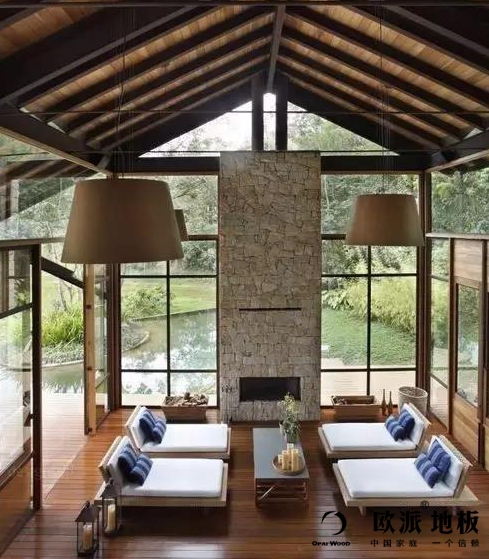 落地窗和木地板的結合！