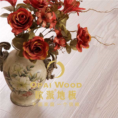 歐派強(qiáng)化地板
